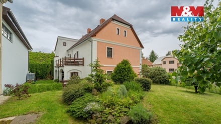 Prodej rodinného domu 160 m², Velemín