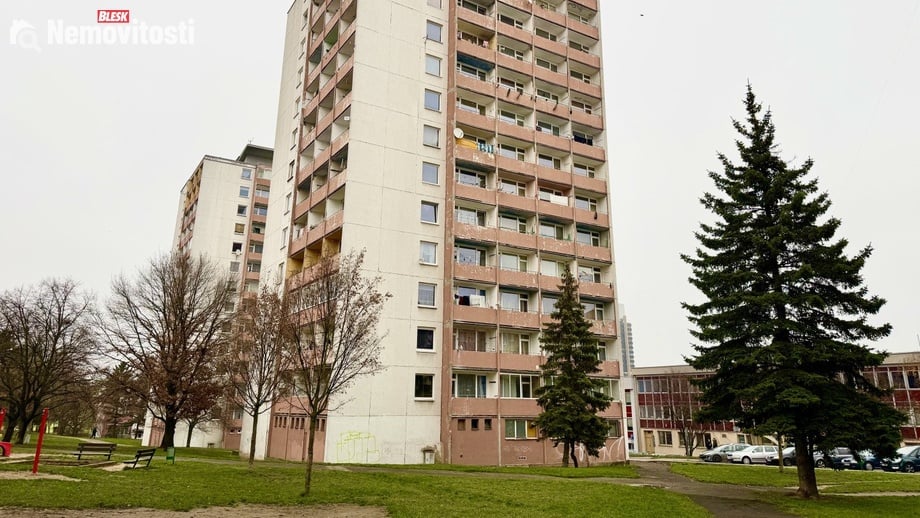 Prodej bytu 1+kk 21 m², Most