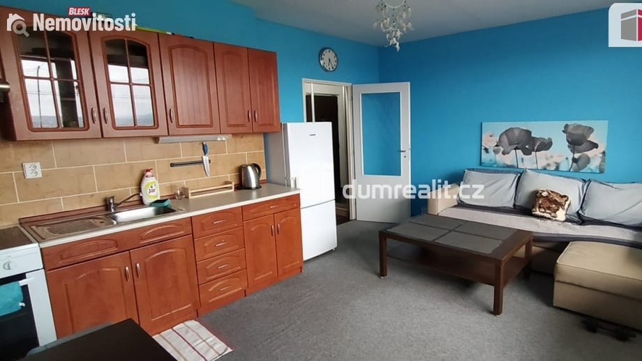 Pronájem bytu 1+kk 34 m², Praha 12