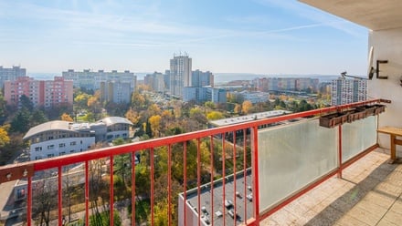 Prodej bytu 3+1 69 m², Praha 8