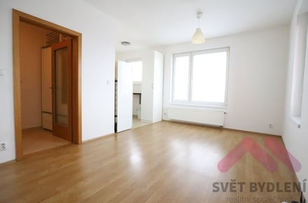 Pronájem bytu 1+kk 33 m², Praha 9