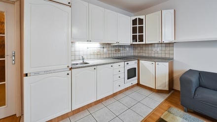 Pronájem bytu 2+kk 44 m², Praha - Troja