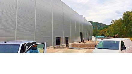 Pronájem skladu 5 000 m², Hostomice