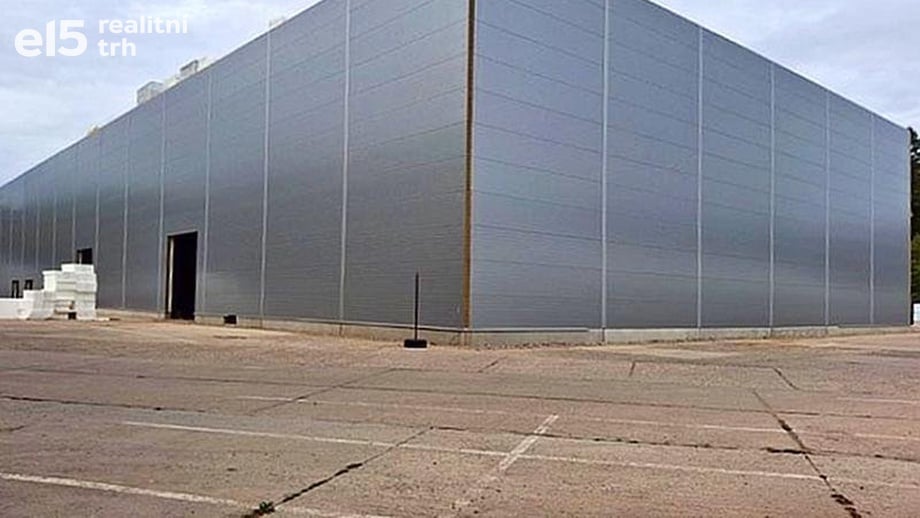 Pronájem skladu 5 000 m², Hostomice