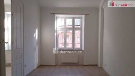 Pronájem komerční nemovitosti 93 m², Karlovy Vary