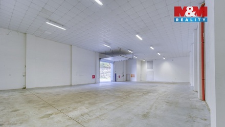 Pronájem skladu 398 m², Osek