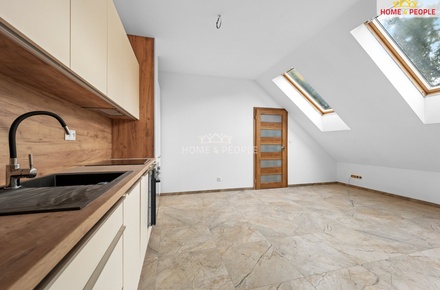 Pronájem bytu 2+kk 33 m², Chrášťany