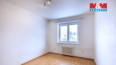 Prodej bytu 3+1 65 m², Slavětín