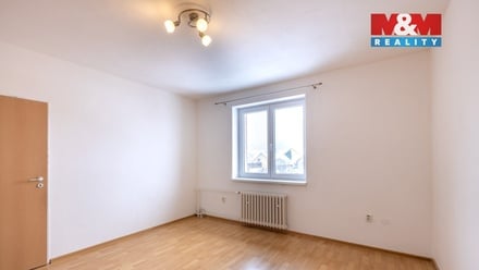 Prodej bytu 3+1 65 m², Slavětín