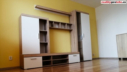 Pronájem bytu 1+1 27 m², Kladno - Kročehlavy