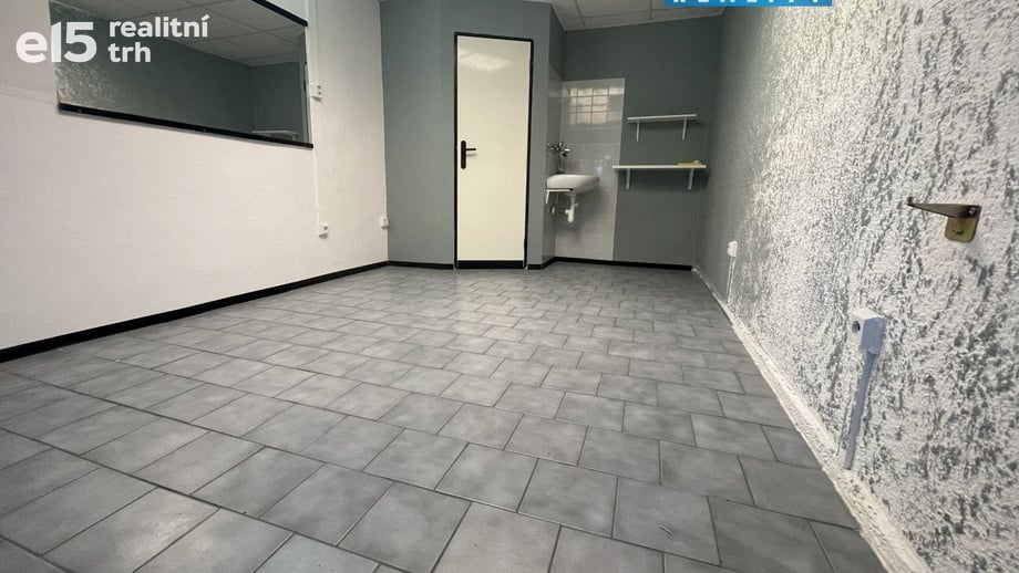 Pronájem komerční nemovitosti 29 m², Most