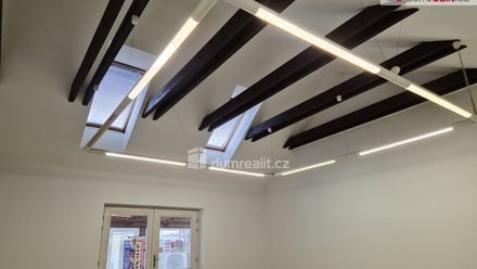Pronájem komerční nemovitosti 79 m², Rudolfov