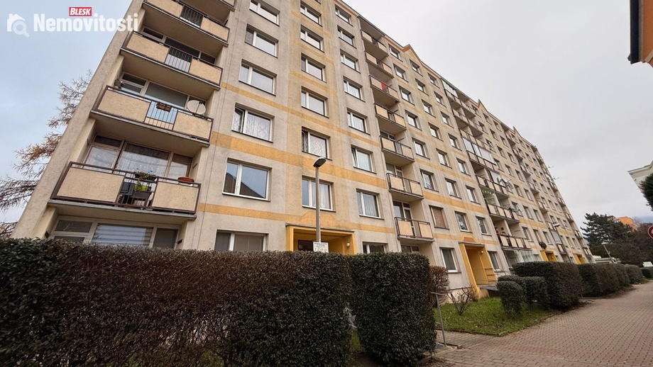 Pronájem bytu 2+1 62 m², Děčín