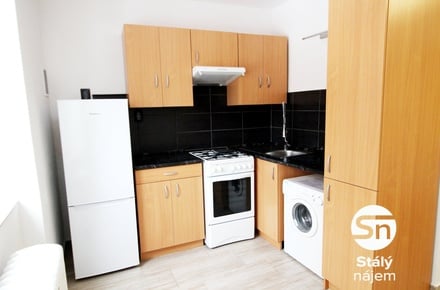 Pronájem bytu 1+1 32 m², Kladno