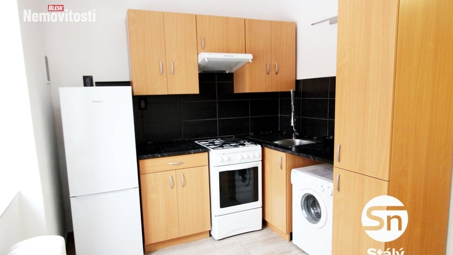 Pronájem bytu 1+1 32 m², Kladno