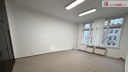 Pronájem kanceláře 143 m², Praha 1