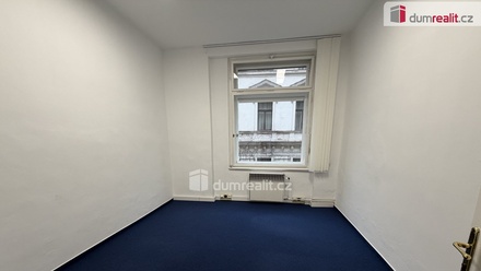 Pronájem kanceláře 143 m², Praha 1
