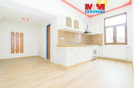 Pronájem bytu 3+kk 68 m², Svor