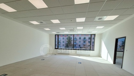 Pronájem kanceláře 900 m², Brno