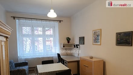 Pronájem bytu 1+kk 35 m², Praha 7