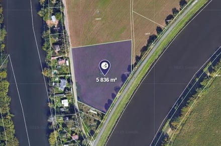 Prodej komerčního pozemku 5 836 m², Pardubice