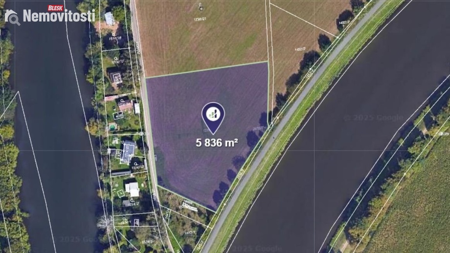 Prodej komerčního pozemku 5 836 m², Pardubice