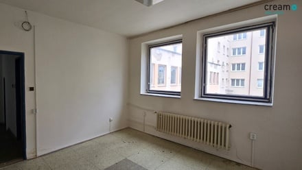 Pronájem kanceláře 12 m², Blansko