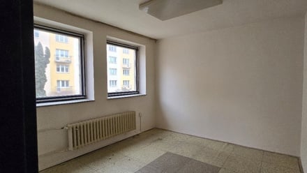 Pronájem kanceláře 12 m², Blansko