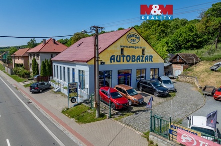 Prodej obchodního prostoru 400 m², Šarovy