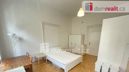 Pronájem bytu 1+kk 25 m², Praha 5