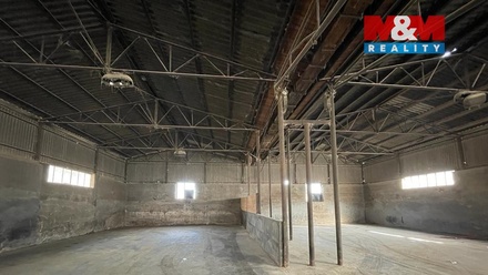 Pronájem skladu 972 m², Litomyšl