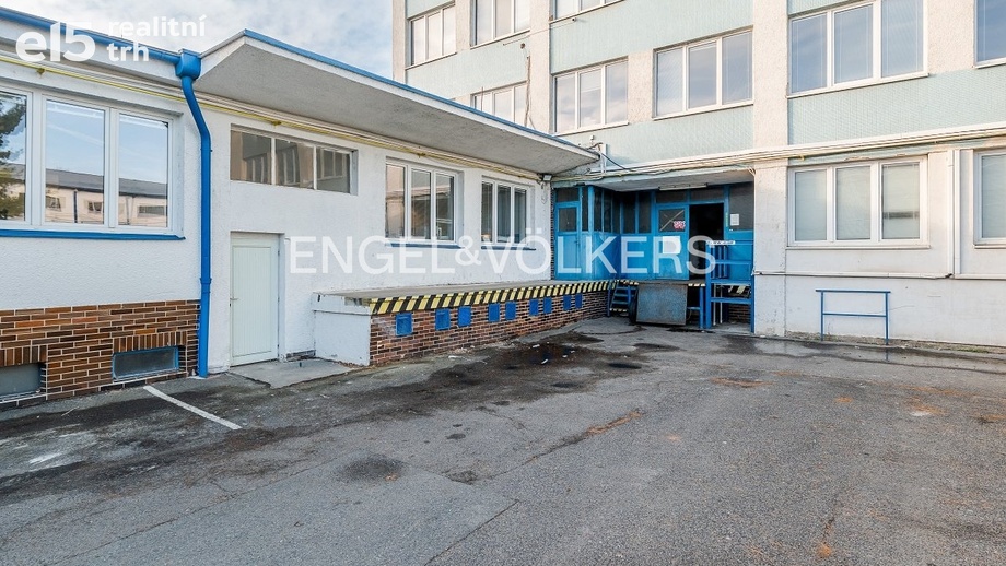 Pronájem skladu 235 m², Praha - Hostivař