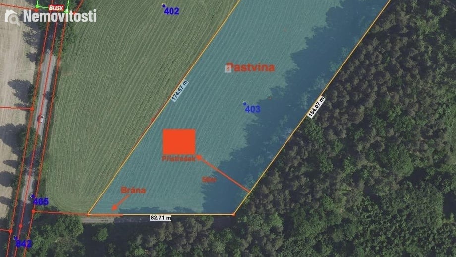 Pronájem pole 11 779 m², Libeň