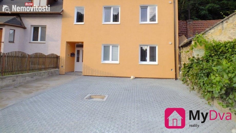 Pronájem bytu 3+kk 57 m², Oslavany