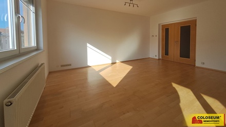 Pronájem bytu 3+1 104 m², Znojmo