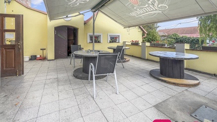 Prodej restaurace 245 m², Znojmo - Přímětice