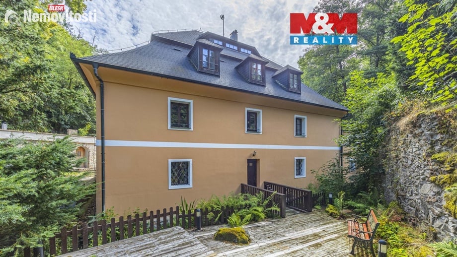 Prodej bytu 3+kk 86 m², Líšnice