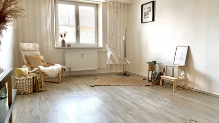 Pronájem bytu 2+kk 43 m², Příkazy