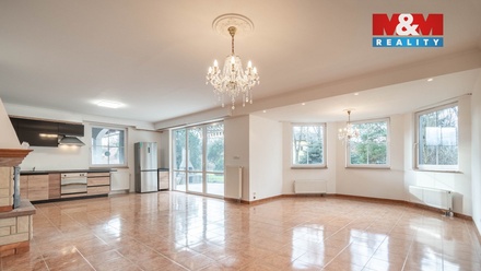 Prodej rodinného domu 240 m², Nenačovice