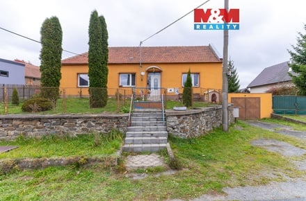 Prodej rodinného domu 194 m², Otinoves