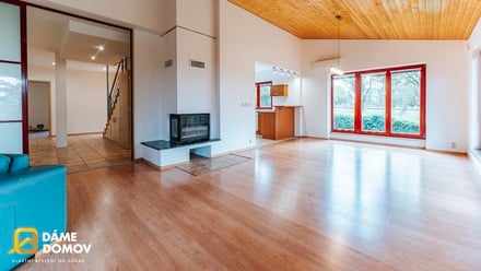 Prodej rodinného domu 350 m², Pohořelice