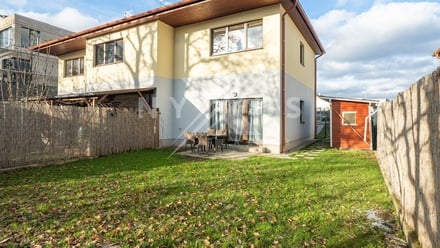 Prodej rodinného domu 80 m², Králův Dvůr - Levín