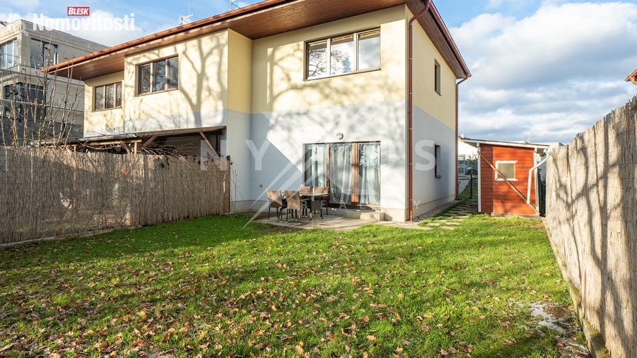 Prodej rodinného domu 80 m², Králův Dvůr - Levín