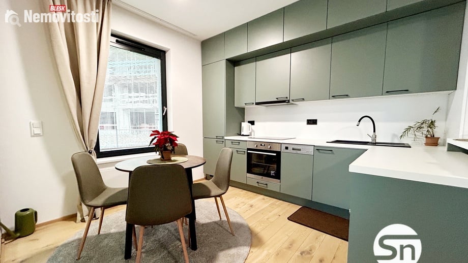 Pronájem bytu 2+kk 59 m², Praha - Karlín