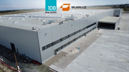 Pronájem skladu 30 000 m², Nymburk