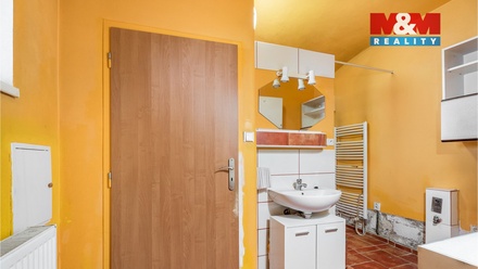 Prodej činžovního domu 264 m², Velemín