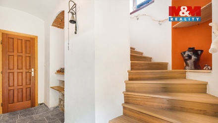 Prodej činžovního domu 264 m², Velemín