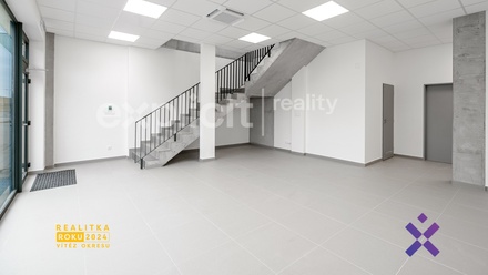 Pronájem obchodního prostoru 444 m², Brno