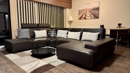 Pronájem restaurace 908 m², Topolná