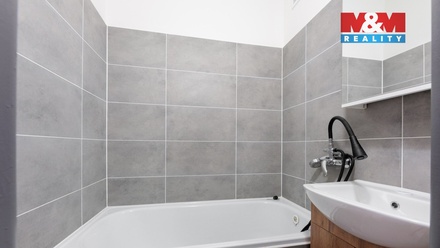 Pronájem bytu 1+1 30 m², Cheb